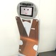 芝浦工大、おもてなしロボット「コンシェルジュ」のデモを実施 画像