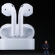 Appleから新発売のイヤホン「AirPods」はシンプルで魔法のようなワイヤレス 画像