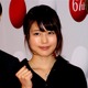 有村架純、ドレスから覗いた長い美脚にファン「大人の生足」 画像