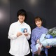 DJ和が安達祐実に花束贈呈！ジャケ写話題の『ラブとポップ』好調受け 画像