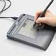ワコム、海外で販売済みの電子サイン入力専用液晶ペンタブレットを国内にも投入 画像