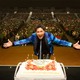 郷ひろみ、66歳の誕生日をファンとお祝い！ライブで全20曲を熱唱！ 画像