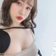 ナタリア聖奈、デコルテあらわなセクシー“春夏コーデ”披露 画像