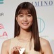 生見愛瑠、“脱ぱっつん”＆“大人のかきあげ前髪”への憧れを語る「二十歳にもなったので」 画像