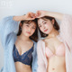 井上咲楽＆なえなの、新作ランジェリーで谷間くっきり 画像