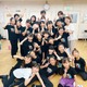 鈴木亜美、10年ぶり出演の音楽劇稽古オフショットで子供たちと満面の笑み 画像