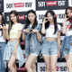 制服姿が可愛い！NewJeansが「Ditto」MV撮影風景を公開、“冬の訪れ”を感じるファン多数 画像