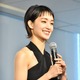 剛力彩芽、藤原紀香らキャッツアイ三姉妹とのプライベート写真に反響「愛のオーラ溢れてる」「全員お美しい」 画像