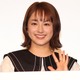 平祐奈「奇跡の同窓会」ショット公開！芸能界へ導いてくれた“おとうちゃん”とともに… 画像
