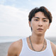 與真司郎、鍛え抜かれたヘルシーな肉体をお披露目！ エッセイ『人生そんなもん』先行カット公開 画像
