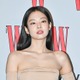 「スケスケ」衣装効果も？BLACKPINK・ジェニー、K-POP女性アイドルランキングで堂々の1位に！ 画像