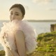 「やっぱり着てみないと分からない」大友花恋、宮古島でウエディングドレス姿に！ 画像