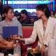 木村文乃とラウールがホストクラブで出会う…『愛の、がっこう。』場面写真が公開 画像
