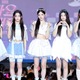 ILLIT、新曲サプライズ披露にファン歓喜！初のファンミツアー完走で涙「大きく成長できた」 画像