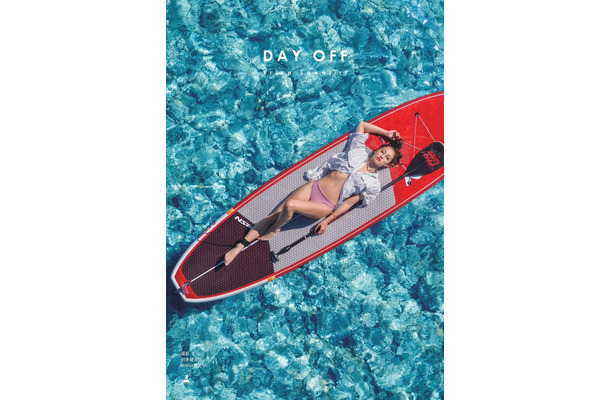 沢尻エリカ写真集『DAY OFF』表紙カット（C）幻冬舎