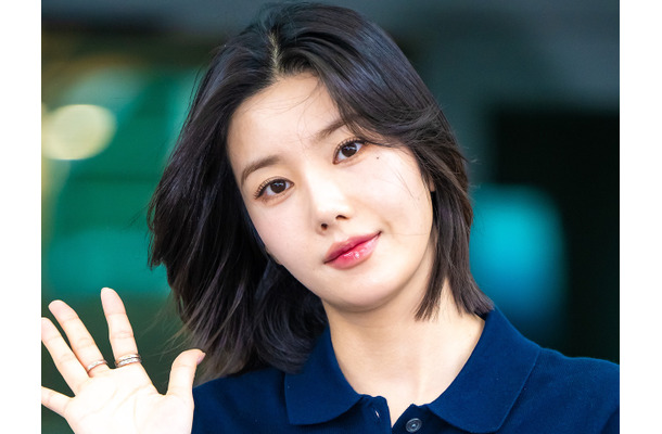 “IZ*ONE出身”クォン・ウンビ、G-DRAGON所属のGalaxy Corporationへ移籍か「本日最終協議」