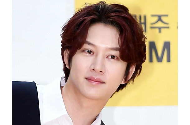 交通事故で障がい認定も…“TWICE・モモの元カレ”ヒチョル、20年ぶりの運転に挑戦！ポンコツぶりにスタジオ爆笑