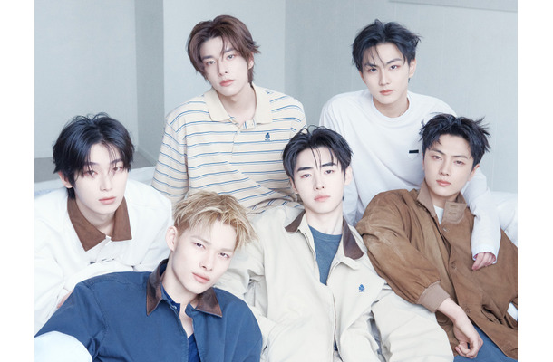 ENHYPEN、少年のような爽やかさに加わった圧倒的カリスマ性！ファッション誌デジタル版表紙飾る