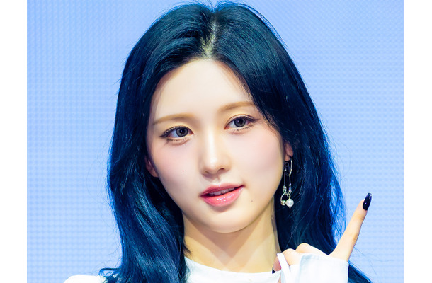 IVE・ガウル、本への愛情が実を結ぶ…韓国読書キャンペーンのパートナーに就任