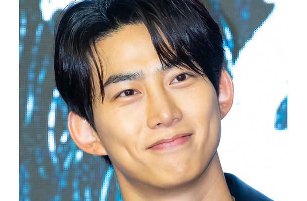キムタクとも共演の2PM・テギョン、一般女性との結婚式目前！センス光る招待状が話題「10点満点の10点」