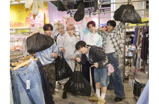 NCT WISH、日本でお忍びショッピング？WEGO原宿店を訪問　スペシャルインタビューも「楽しかった」