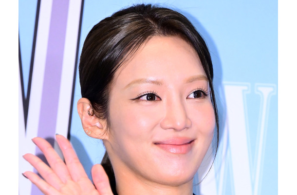 男性グループと仲良しでもコラボは「ロボットのように」？少女時代・ヒョヨンが明かした当時の秘話