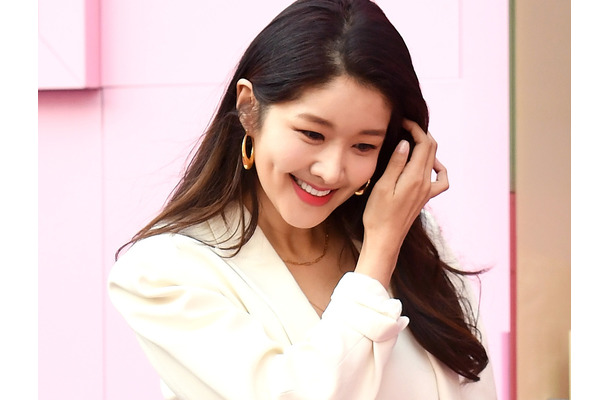“常識疑う”声も…深夜1時の大音量ライブ配信が炎上　韓国女優、騒音問題に強気対応から一転謝罪へ