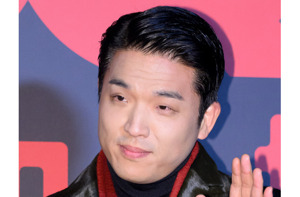 YouTube登録者100万人超も活動中断…Netflix出演の大人気韓国系シェフ、レストラン騒動収まらず