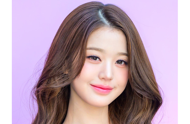 IVE・ウォニョン、“6年連続”で授賞式『AAA 2026』のMCに抜擢！圧倒的信頼感で舞台を華やかに進行