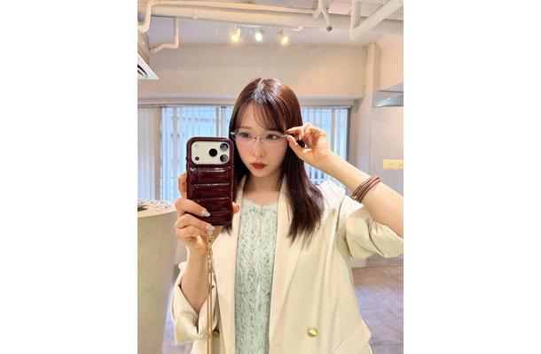 （写真は小栗有以の公式インスタグラムから）※所属事務所に掲載許諾をもらっています