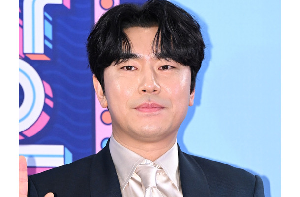結婚5年でパパに！『応答せよ1977』俳優イ・シオン、第1子誕生を報告　赤ちゃんの写真も公開