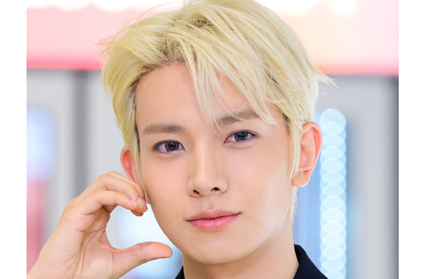 「日本来てたの?!」元ENHYPEN・ヒスン改めEVAN、東京散策“エモSHOT”にファン歓喜