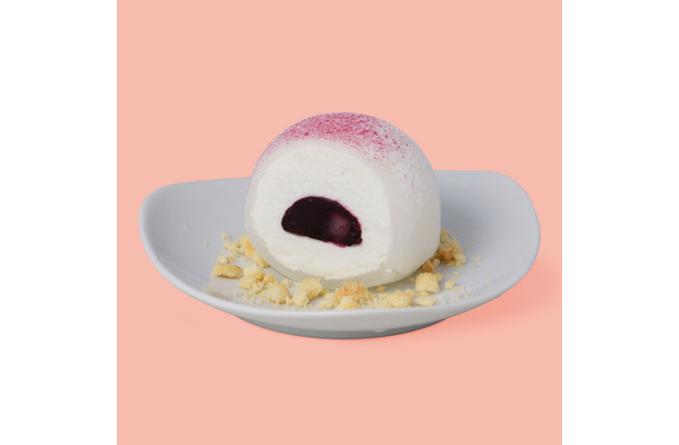 7月限定: 紫陽花のカラーをイメージした、甘さ控えめですっきりとした風味のフローズンヨーグルト×ブルーベリーソース×クッキークランブルを合わせた初夏限定メニュー