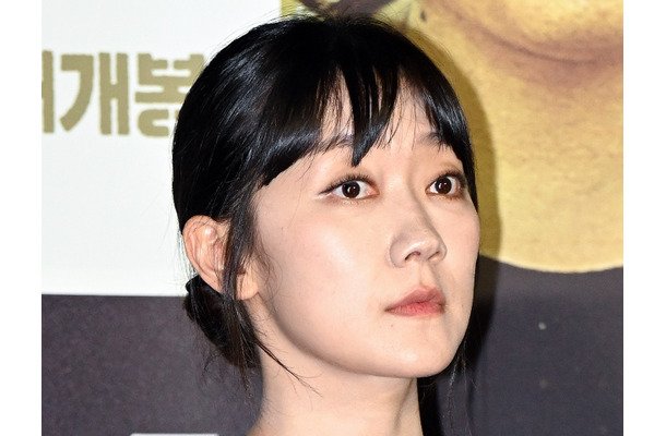 カビ生えたワンルーム暮らしも話題に…『トッケビ』女優、収入安定のためのアルバイト先が消える