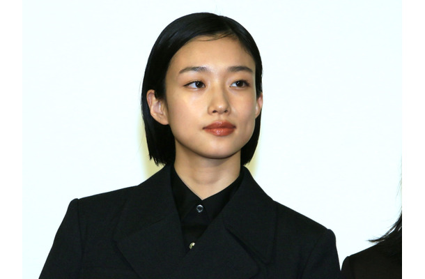 河合優実【撮影：小宮山あきの】