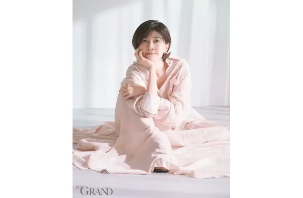 内田有紀、“50歳の節目”を迎え心境語る「私で大丈夫だろうか」という不安を抱きつつ…　『美的GRAND』表紙に登場