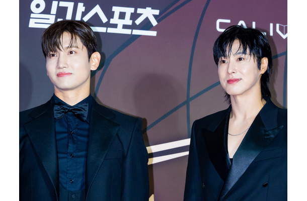 東方神起、ケンカで気まずい空気に？ユンホが明かした音楽番組でのチャンミンとの仲直りの裏話