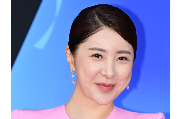 スピード離婚から約1年半…日本でも活動の元韓国アイドル、6歳年上の社長と再婚へ