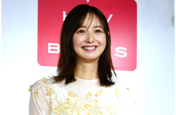 佐々木希【撮影：小宮山あきの】