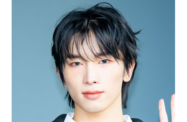 22歳で父親を亡くす…POW・ドンヨン、当面の間活動を中断「長い闘病中に病状が急激に悪化」