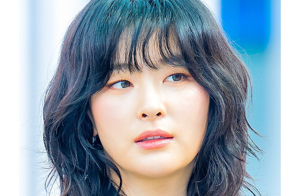 Red Velvet・スルギ、いとこの訃報を受けYouTubeを2週間休止「ご理解をお願いいたします」