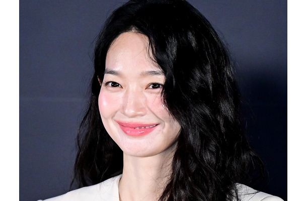 ふっくらした？女優シン・ミナ、再び“妊娠説”が浮上…結婚後公の場で見せた姿に注目