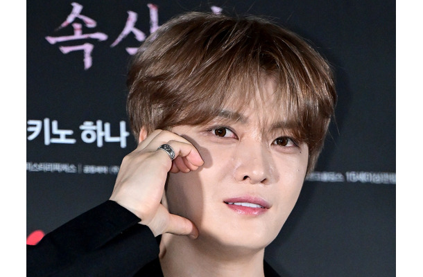 ジェジュン、東京で大食い女性ユーチューバーのために特大ファンサービス！お肉を焼くもてなし