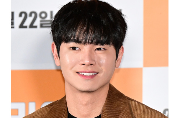 「小指切断」動画が物議を醸した韓国俳優、今度は“酒代踏み倒し”疑惑が浮上…本人は否定