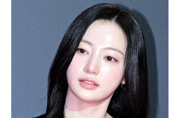 暴露者を告訴も「嫌疑なし」…悪女役でブレイクの韓国女優、高校時代の“壮絶いじめ”の真相はいかに