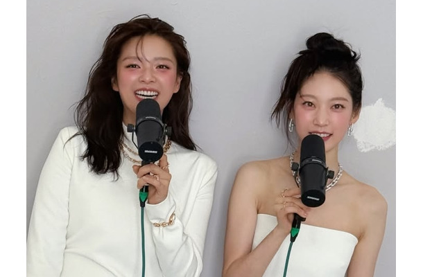コン・スンヨン、“姉妹撮影”のオフショット公開！TWICEジョンヨンと笑顔、同事務所移籍説も話題
