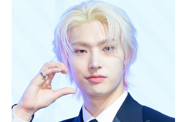 ウィル・スミスと笑顔で握手も！ATEEZ・ミンギ、スターオーラ全開の“豪華SHOT”に反響続々「惚れちゃう」