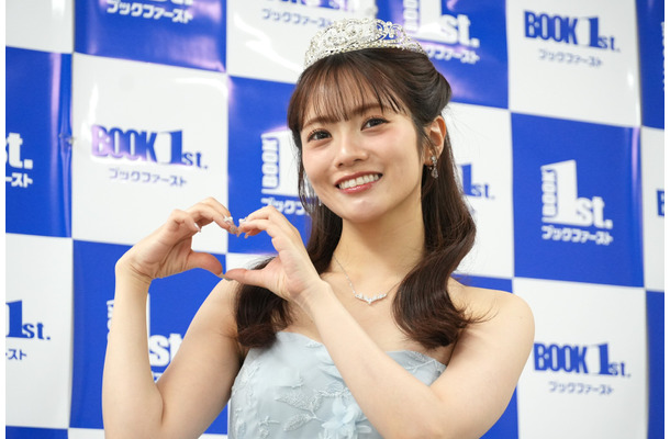 宮田愛萌【撮影：小宮山あきの】
