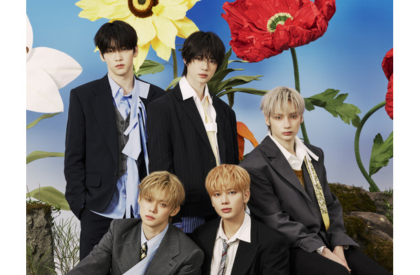 TXT、夏の熱を帯びた表情で魅了…日本5thシングル『セツナハナビ』新ビジュアル公開
