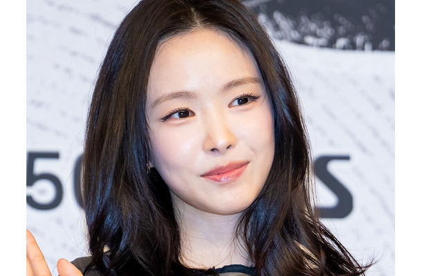 元メンバーの結婚式不在で“不仲説”が再浮上も…Apink出身ソン・ナウン、本音告白「実際の私を知らない」